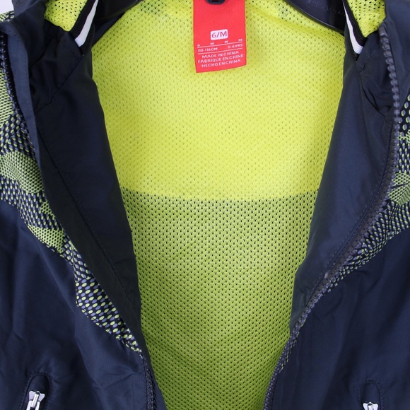 NWT Nike Wind Runner Jacket (Little Boys) | Sporty/Comfortable/Outdoor - Picture 4 of 7